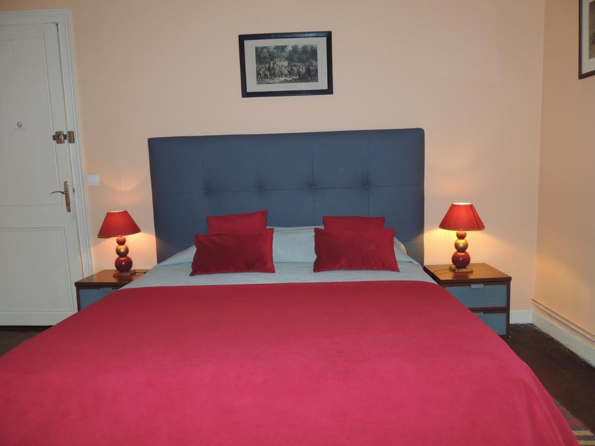 Bed and Breakfast Le Jardin Des Cygnes Pineuilh Экстерьер фото