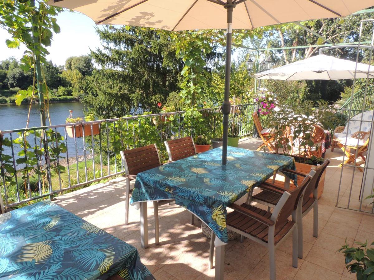 Bed and Breakfast Le Jardin Des Cygnes Pineuilh Экстерьер фото
